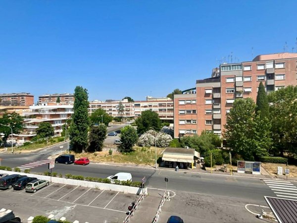 appartamento in vendita a Roma in zona Tor de' Cenci