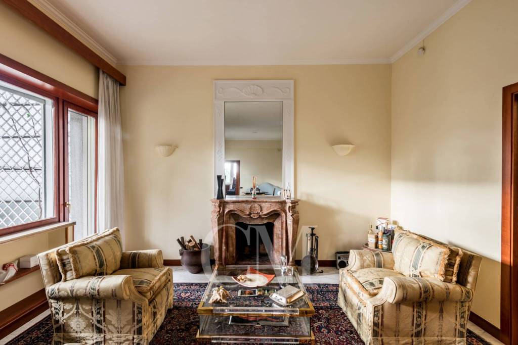 appartamento in vendita a Roma in zona Tor di Quinto