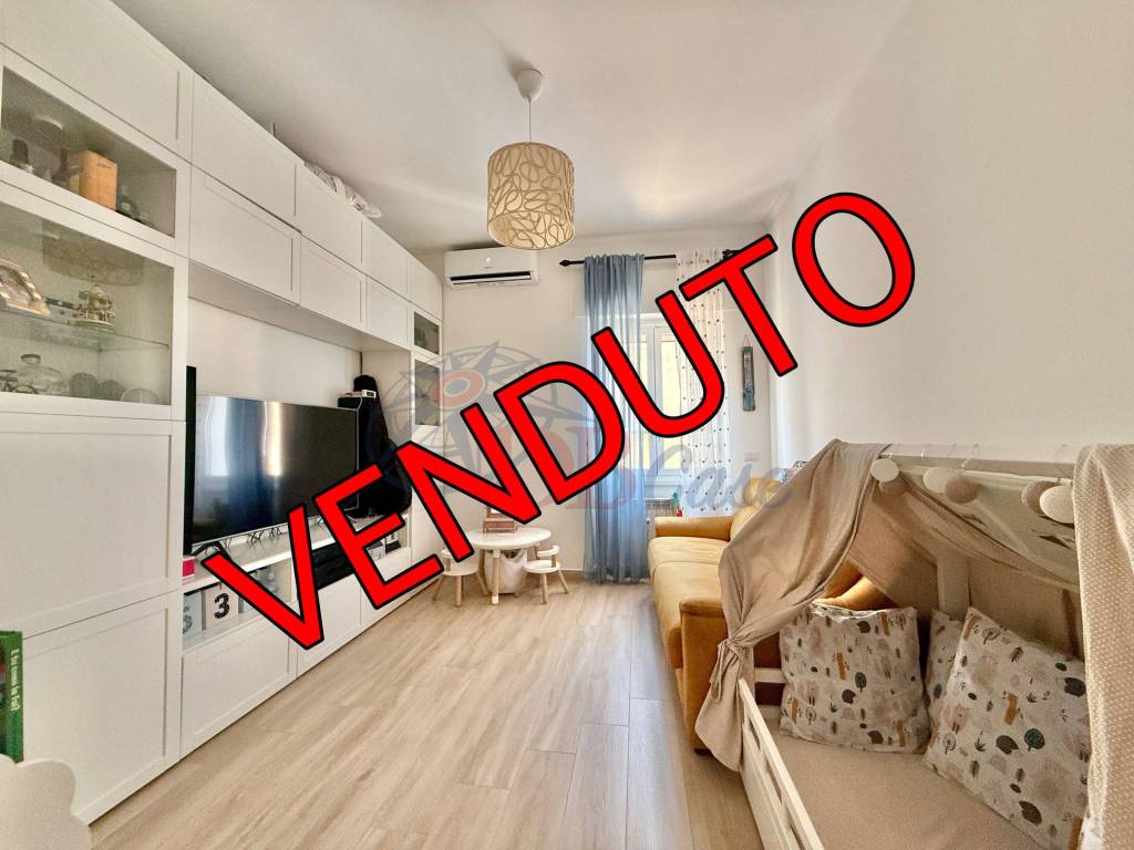 appartamento in vendita a Roma in zona Tuscolano