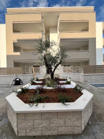 appartamento in vendita a Roma in zona Romanina