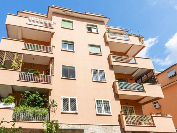 appartamento in vendita a Roma in zona Gianicolense