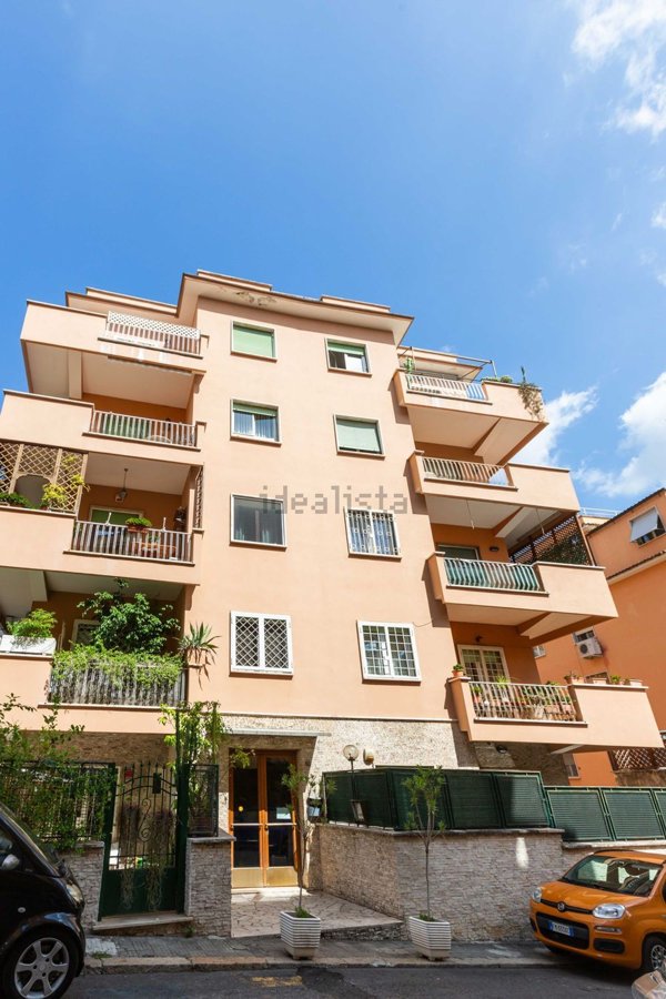 appartamento in vendita a Roma in zona Gianicolense