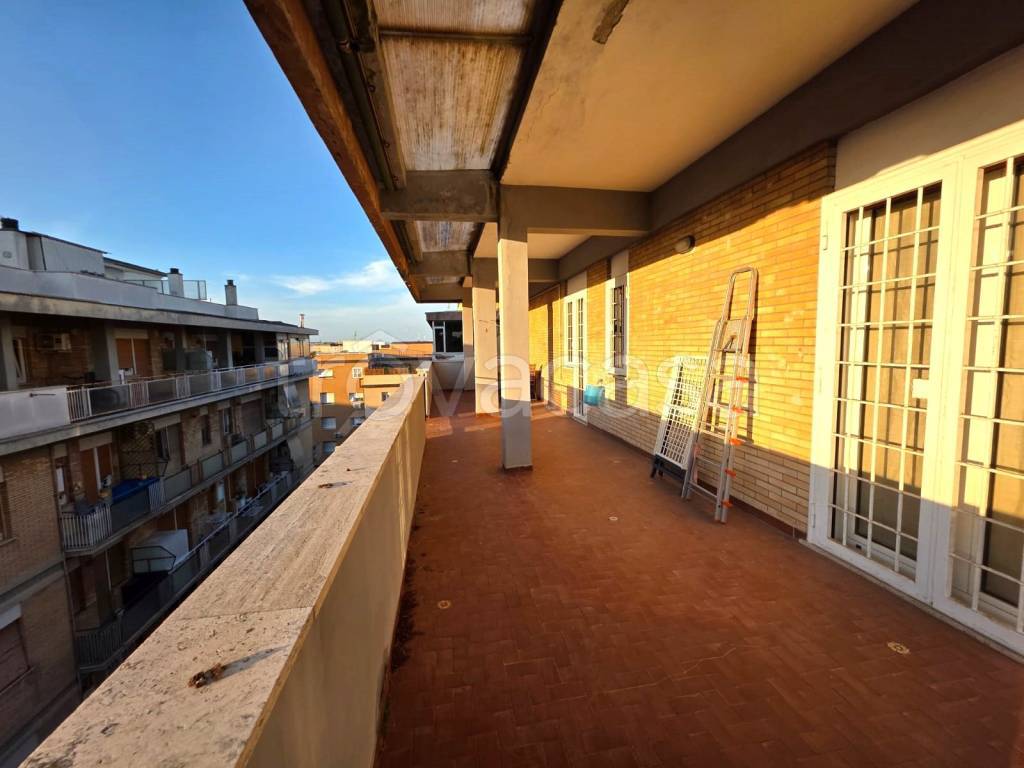 appartamento in vendita a Roma in zona Ostia