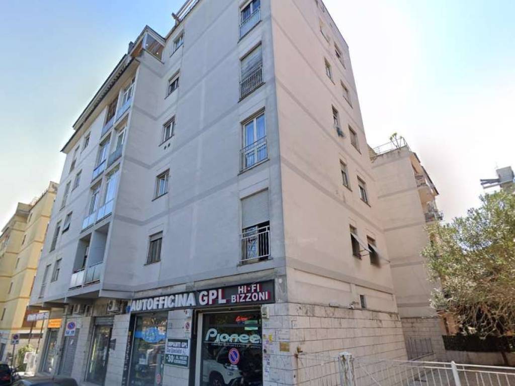 appartamento in vendita a Roma in zona Prenestino-Centocelle