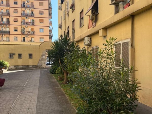 appartamento in vendita a Roma in zona Cinecittà