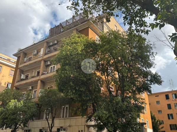appartamento in vendita a Roma in zona Gianicolense