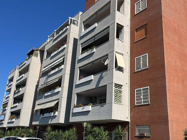 appartamento in vendita a Roma in zona Vitinia