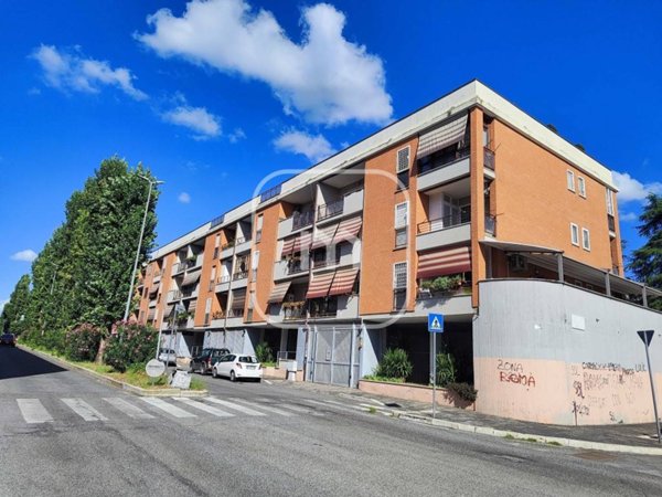 appartamento in vendita a Roma in zona San Basilio