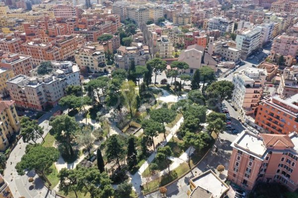 appartamento in vendita a Roma in zona Tuscolano