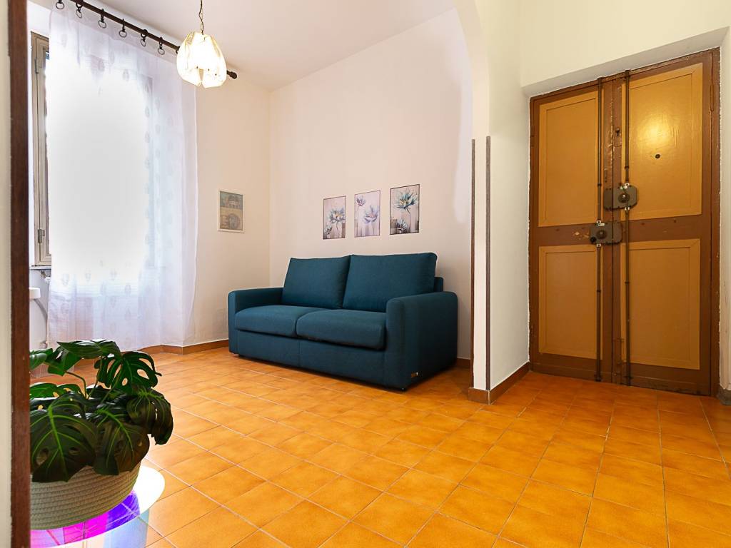 appartamento in vendita a Roma in zona Tuscolano