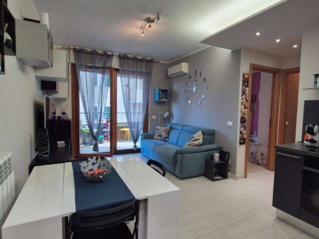 appartamento in vendita a Roma in zona Mezzocammino