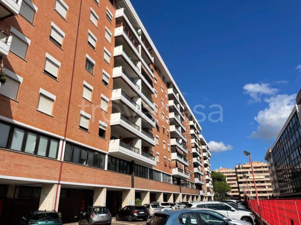 appartamento in vendita a Roma in zona Ardeatino