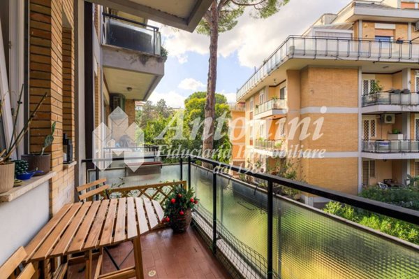 appartamento in vendita a Roma in zona Tor di Quinto