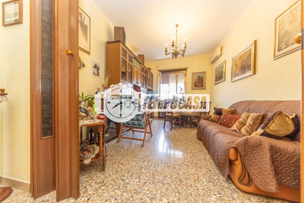 appartamento in vendita a Roma in zona Don Bosco