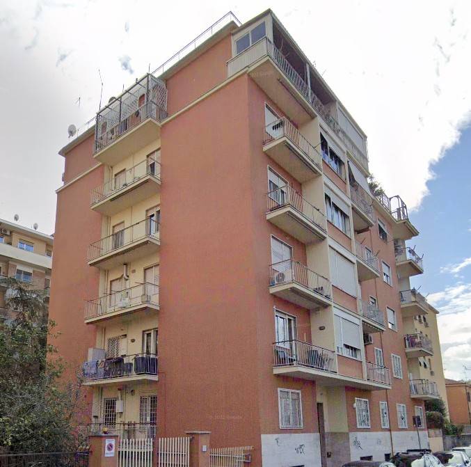 appartamento in vendita a Roma in zona Ardeatino