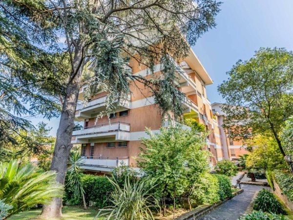 appartamento in vendita a Roma in zona Gianicolense