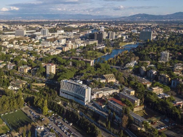 appartamento in vendita a Roma in zona Ardeatino