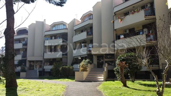 appartamento in vendita a Roma in zona Torre Maura