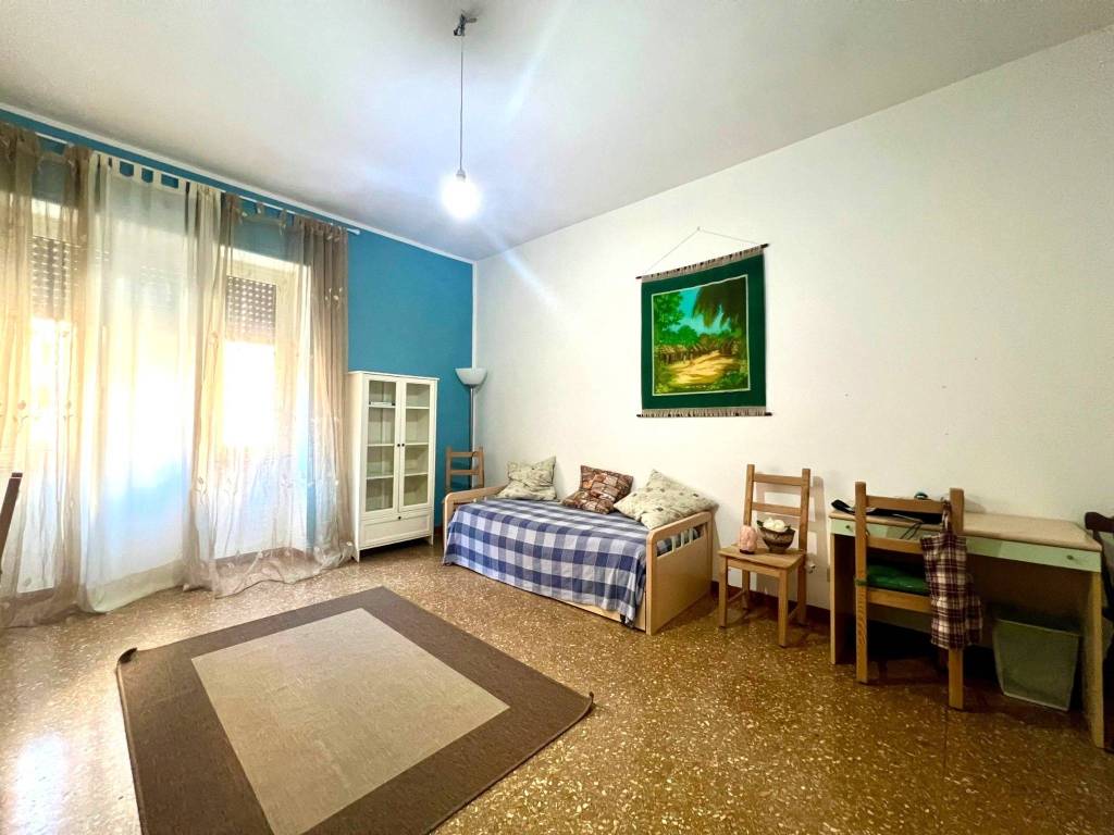 appartamento in vendita a Roma in zona Appio Latino