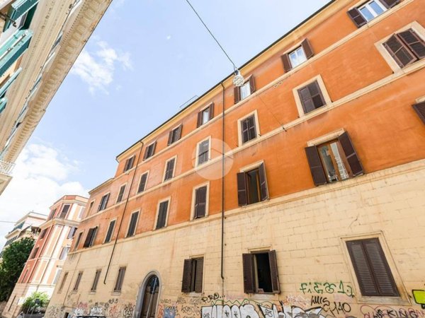 appartamento in vendita a Roma in zona Trastevere