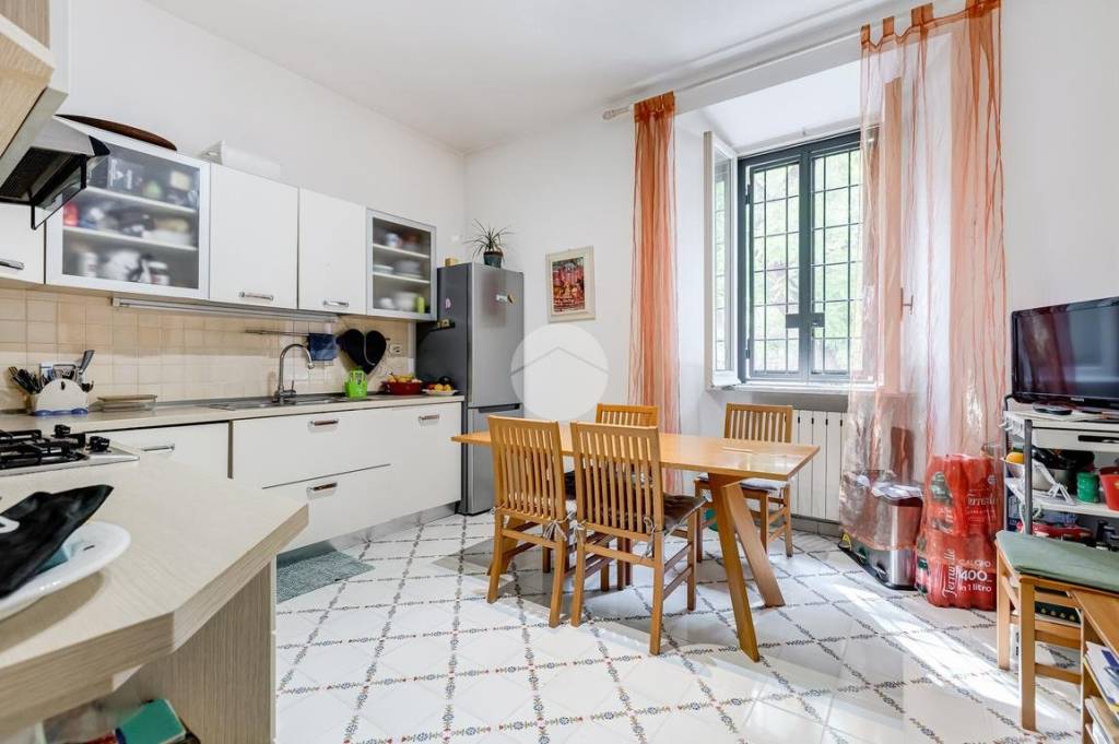 appartamento in vendita a Roma in zona Trastevere