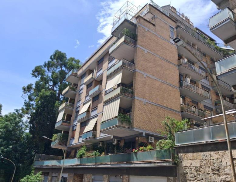 appartamento in vendita a Roma in zona Gianicolense