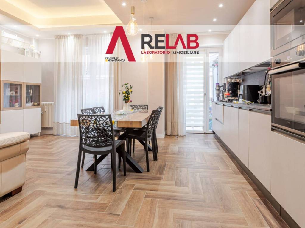 appartamento in vendita a Roma in zona Ostia