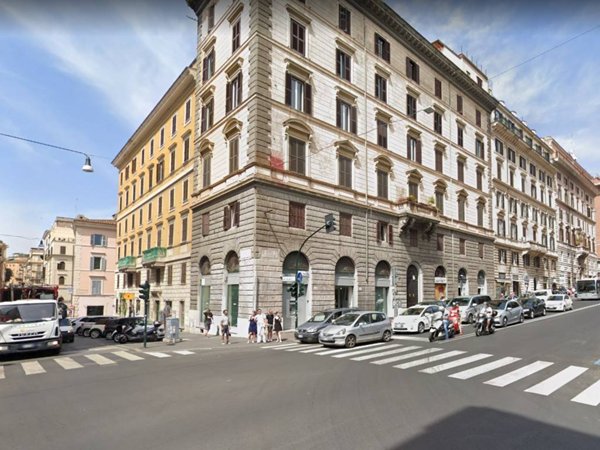 negozio in vendita a Roma in zona Castro Pretorio