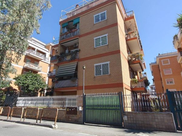 appartamento in vendita a Roma in zona Alessandrino