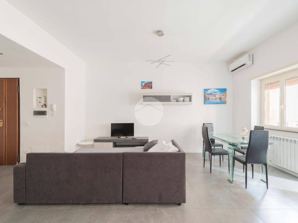 appartamento in vendita a Roma