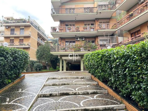 appartamento in vendita a Roma in zona Gianicolense