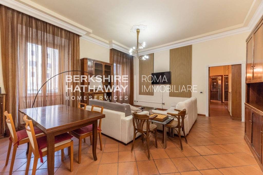 appartamento in vendita a Roma in zona Rione Prati