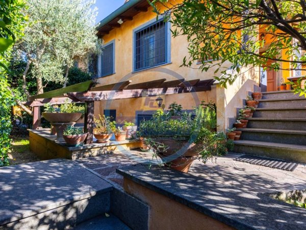 casa indipendente in vendita a Roma in zona Acilia