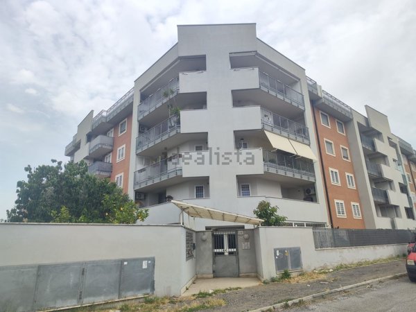 appartamento in vendita a Roma in zona Collatino