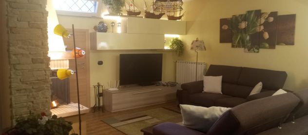 casa indipendente in vendita a Roma in zona Infernetto