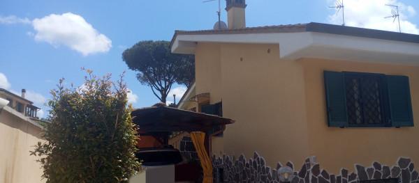 casa indipendente in vendita a Roma in zona Infernetto