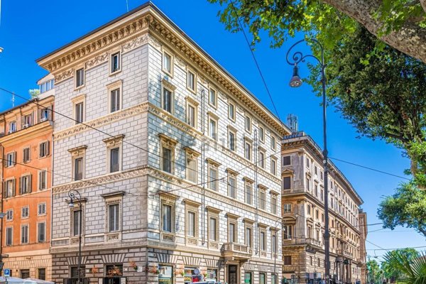 appartamento in vendita a Roma in zona Campo Marzio
