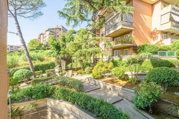 appartamento in vendita a Roma in zona Aurelio