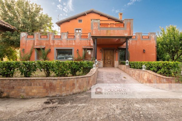 casa indipendente in vendita a Roma in zona Cesano