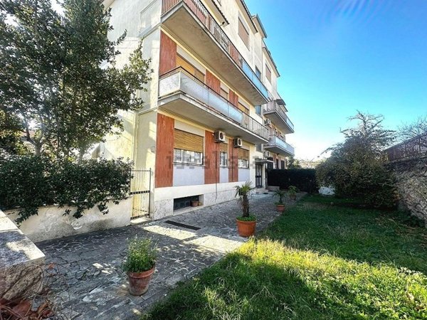 appartamento in vendita a Roma in zona Ponte Mammolo