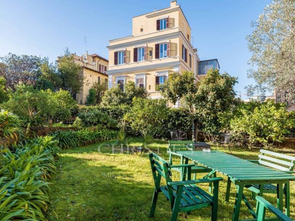 casa indipendente in vendita a Roma in zona Trieste