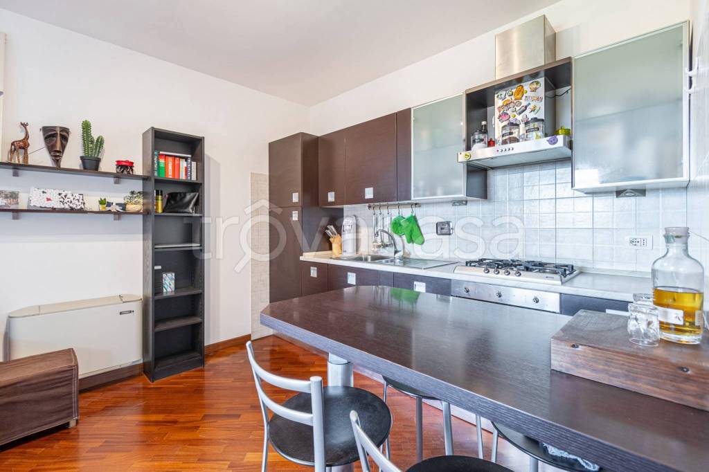 appartamento in vendita a Roma in zona Acilia