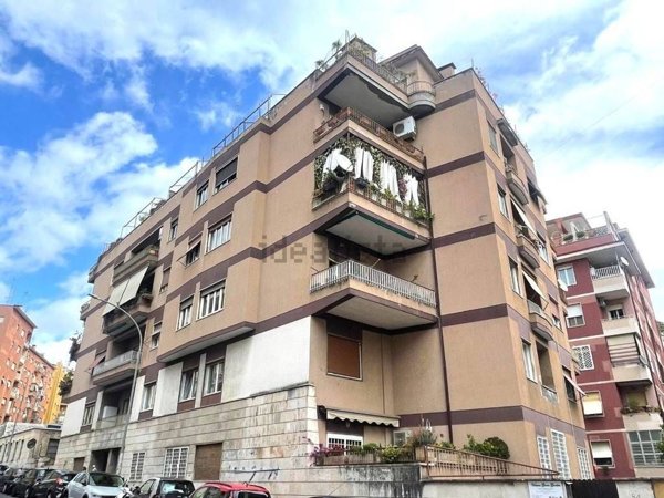 appartamento in vendita a Roma