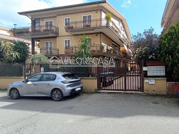 appartamento in vendita a Roma in zona Borghesiana