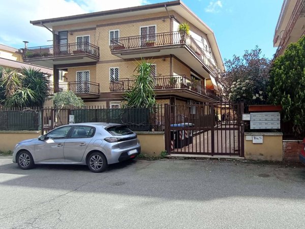 appartamento in vendita a Roma in zona Borghesiana