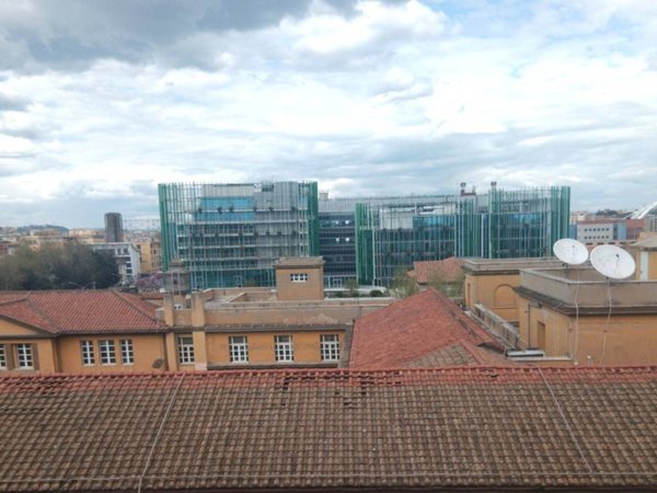 appartamento in vendita a Roma in zona Ostiense