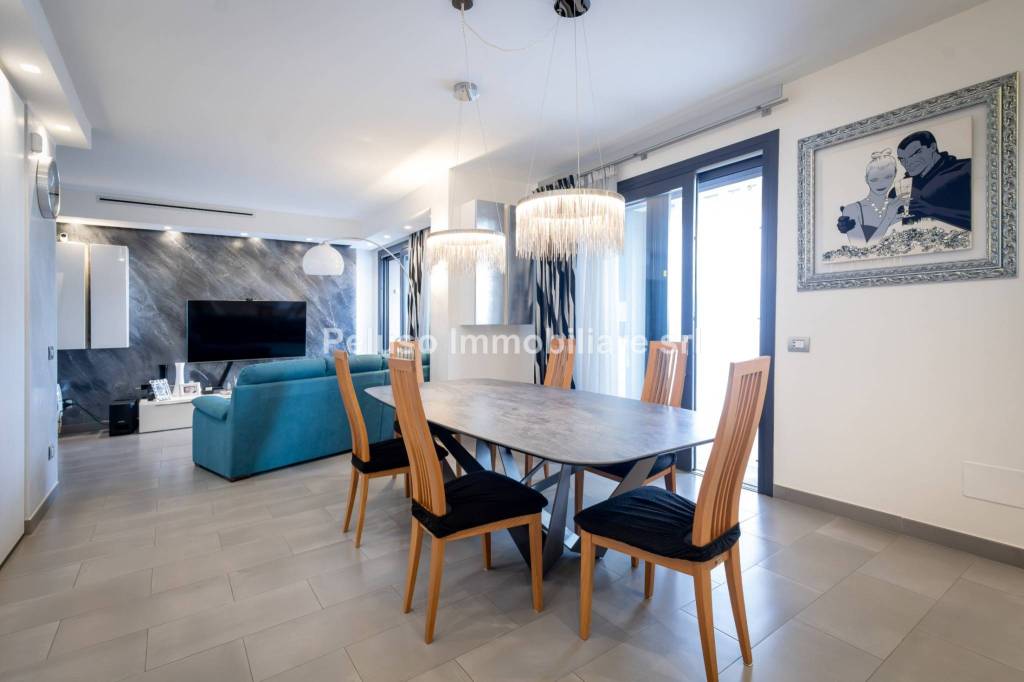 appartamento in vendita a Roma in zona Rione Monti/Campitelli