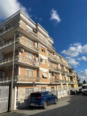 appartamento in vendita a Roma in zona Fidene