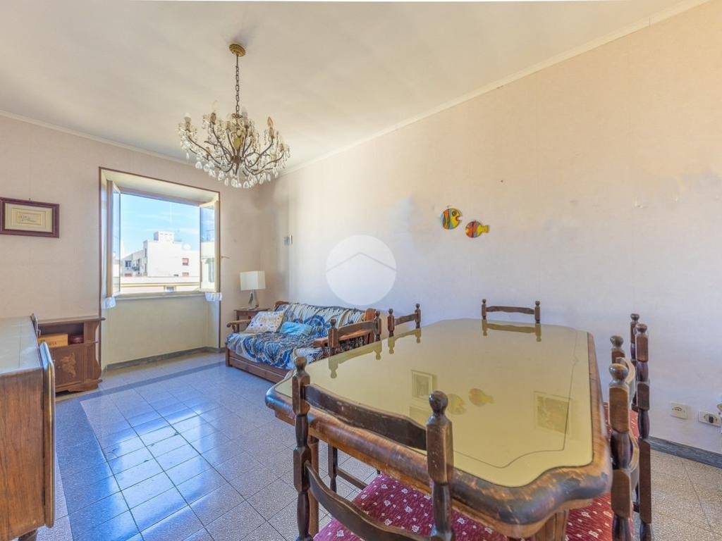 appartamento in vendita a Roma in zona Appio Latino