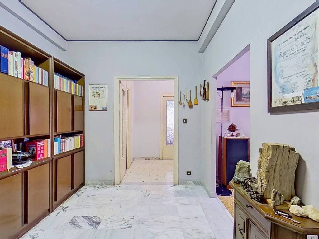 appartamento in vendita a Roma in zona Tuscolano